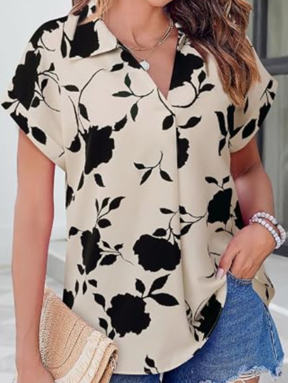 Lightweight V Neck Blouse - Picture 3 of 3